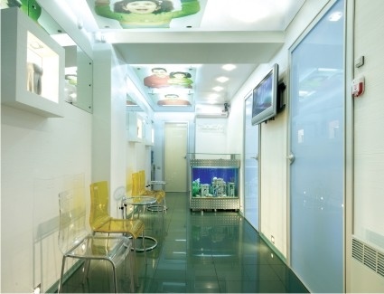 Стоматологическая клиника, ул.Бориса-Богаткова 2006г